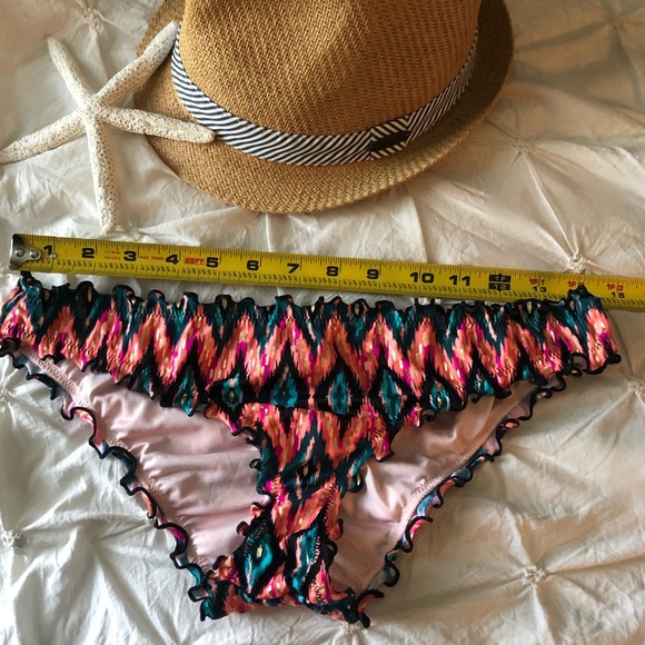 Shade & Shore Cheeky Bikini Bottom - Picture 7 of 9